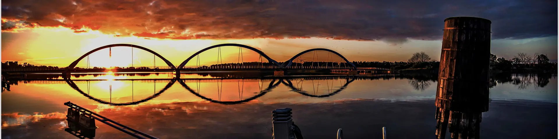 Sölvesborsbron i morgonsol