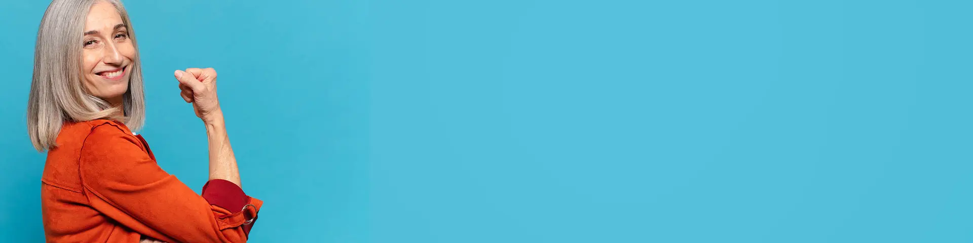 Kvinna som spänner armen. Bli medlem i en av Unionens pensionärsföreningar