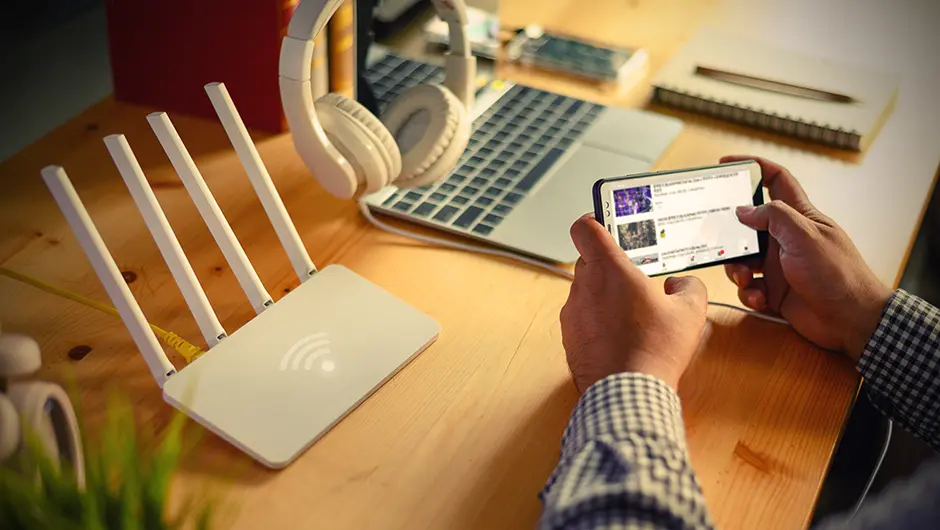 Mellanchefer emellan, jobba på distans, utspridda team, arbetsledning