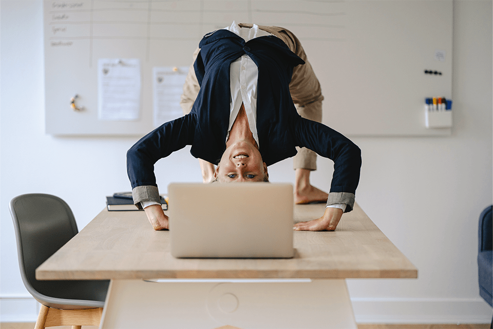 Undvik "sittdöden" – 10 tips för mer rörelse på kontoret