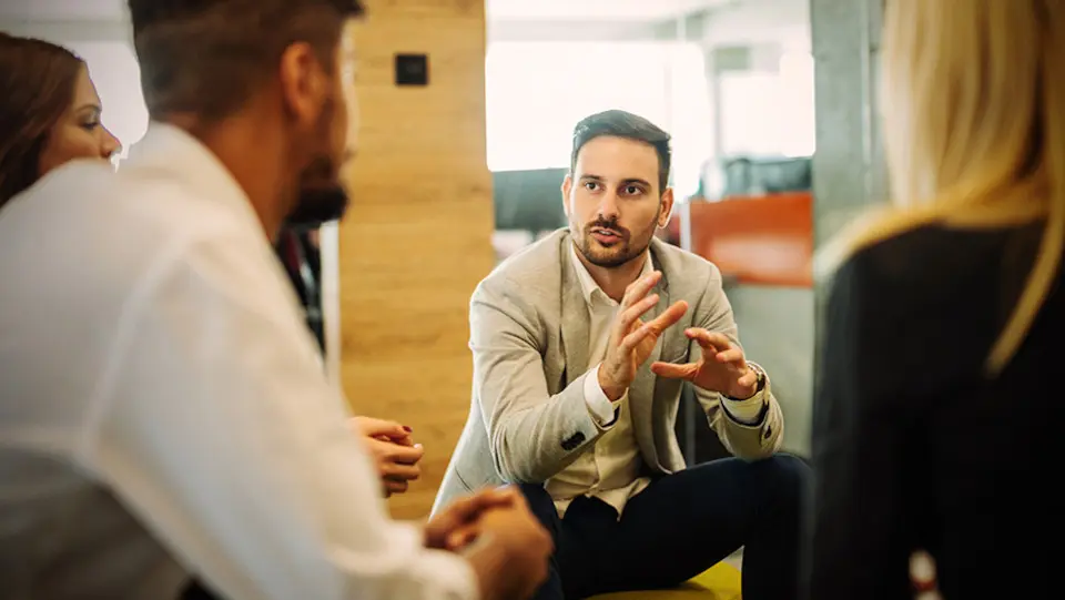 arbetsgrupp, chef, mellanchefer emellan, podd, konflikt, arbetsplatskonflikt, trakasserier, diskriminering, mobbning, dysfunktionell