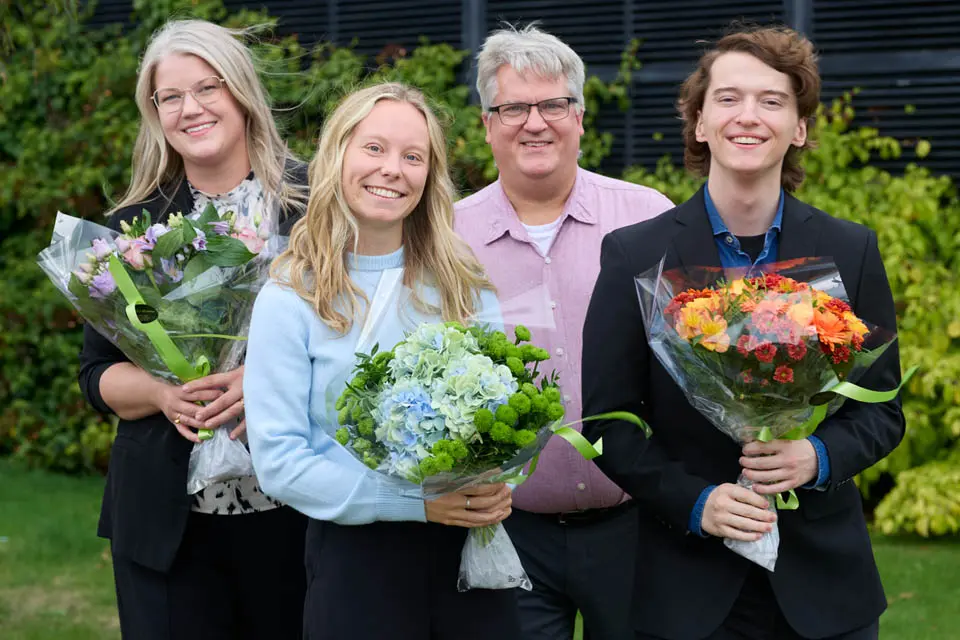 Bild på de fyra vinnarna av Årets HEJA-priser 2026