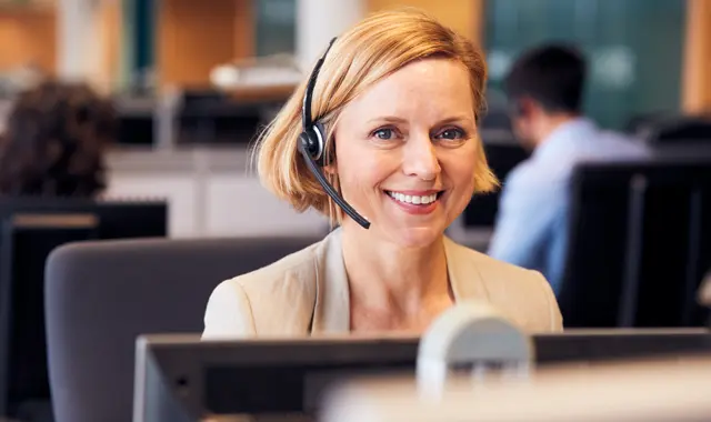 Fotografi på person med headset