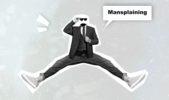 Man som sitter ner med särade ben. Mansplaining är en slaggprodukt av könsroller under omförhandling