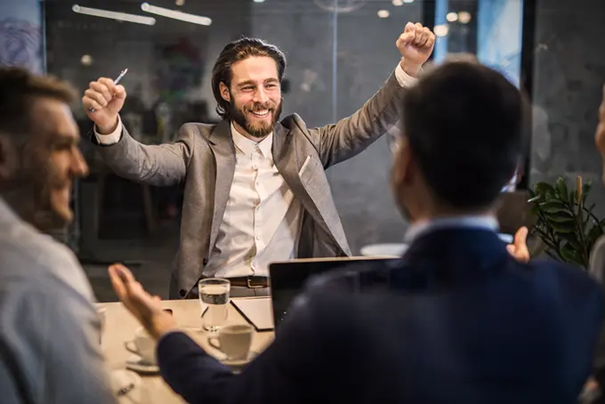 Kollektivavtal, anställningsavtal, villkor, förmåner