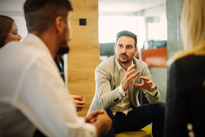 Mellanchefer emellan, driva förändring, ledarskap, förändringsarbete, digitalisering, grön omställning, omorganisation