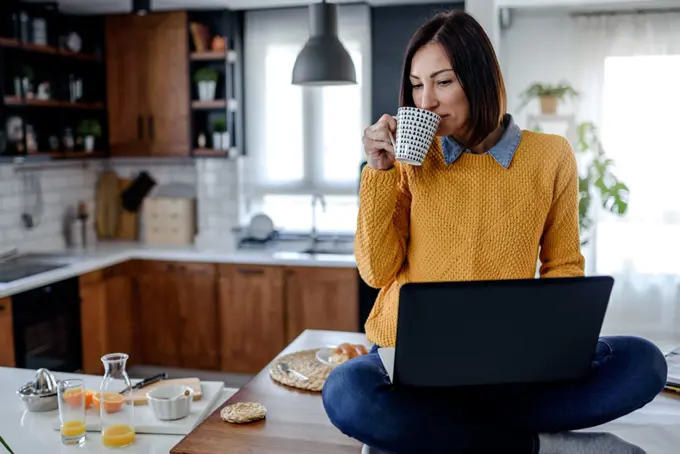 Betalar jobbet för mitt wi-fi hemma?